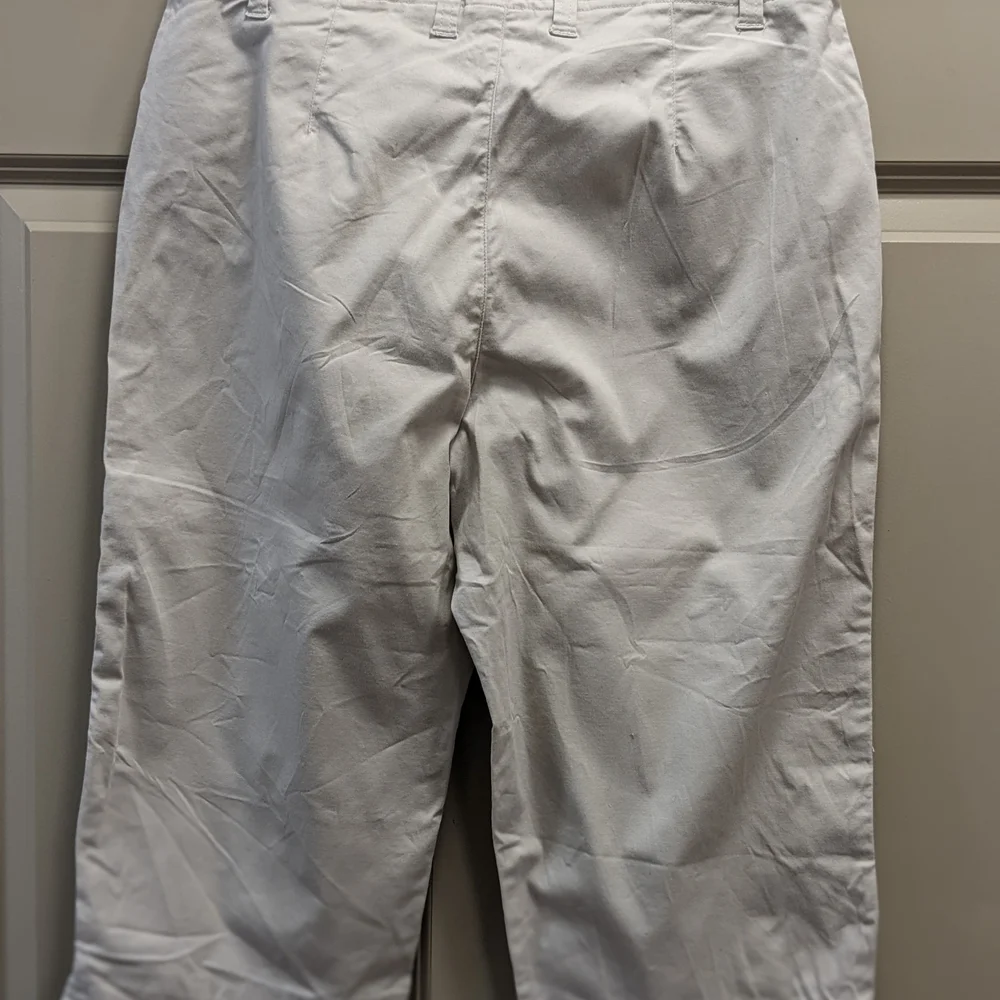 White Stag Stretch Classic Tan Khaki Chinos Bermudas/Capris- Size 10
